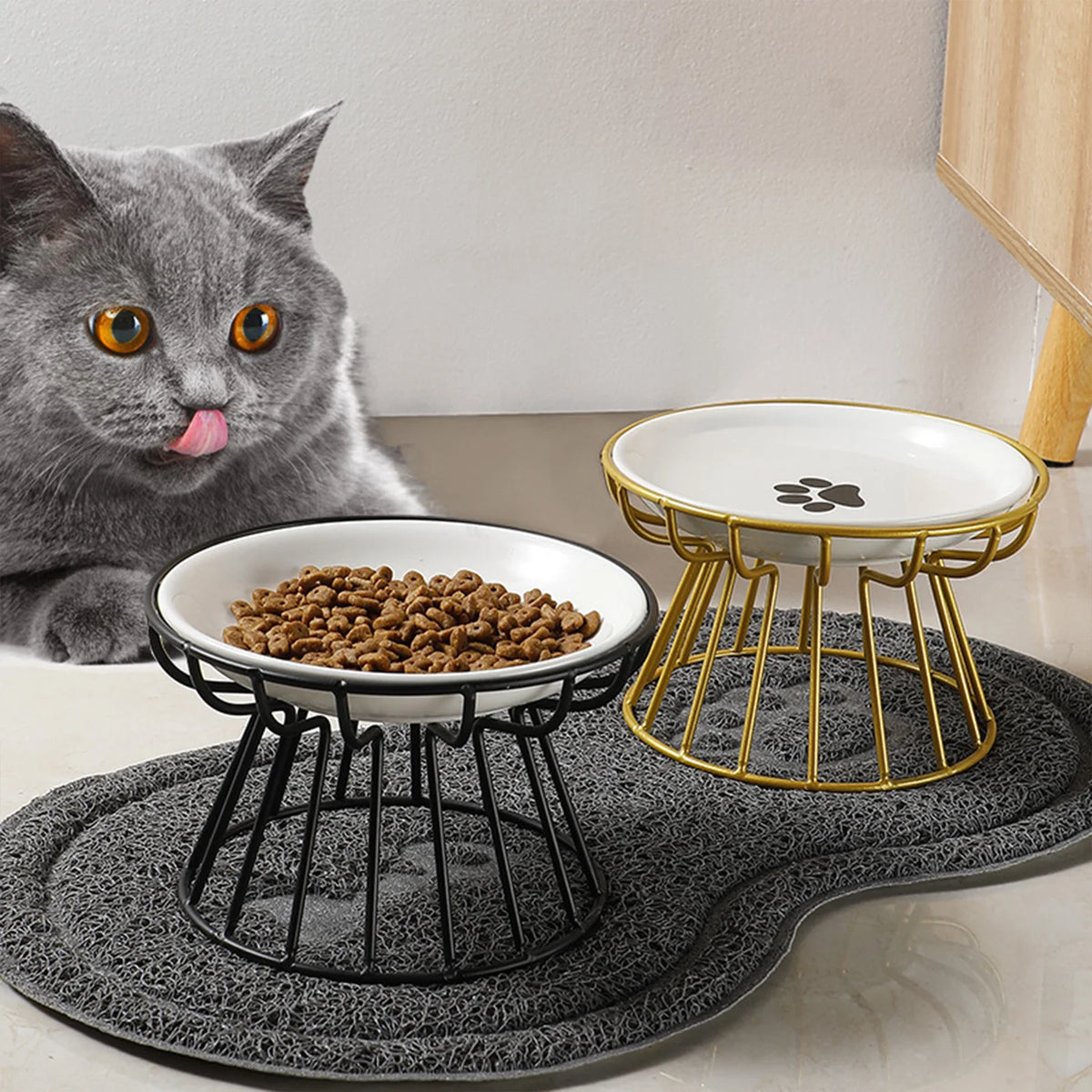 Keramikskål för Katt – Nordisk Design med Hög Fot